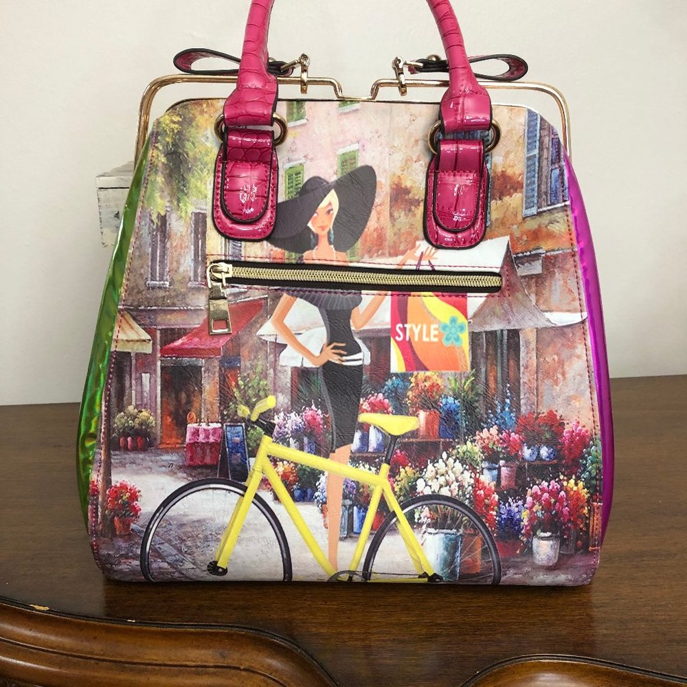Unique Statement "Style" Handbag - Picture 7 of 9